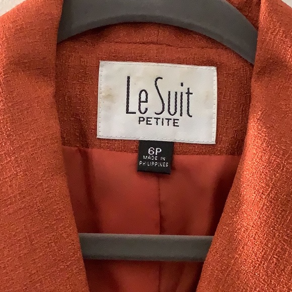 Le Suit Petite Women Jacket with Scarf - Picture 3 of 6